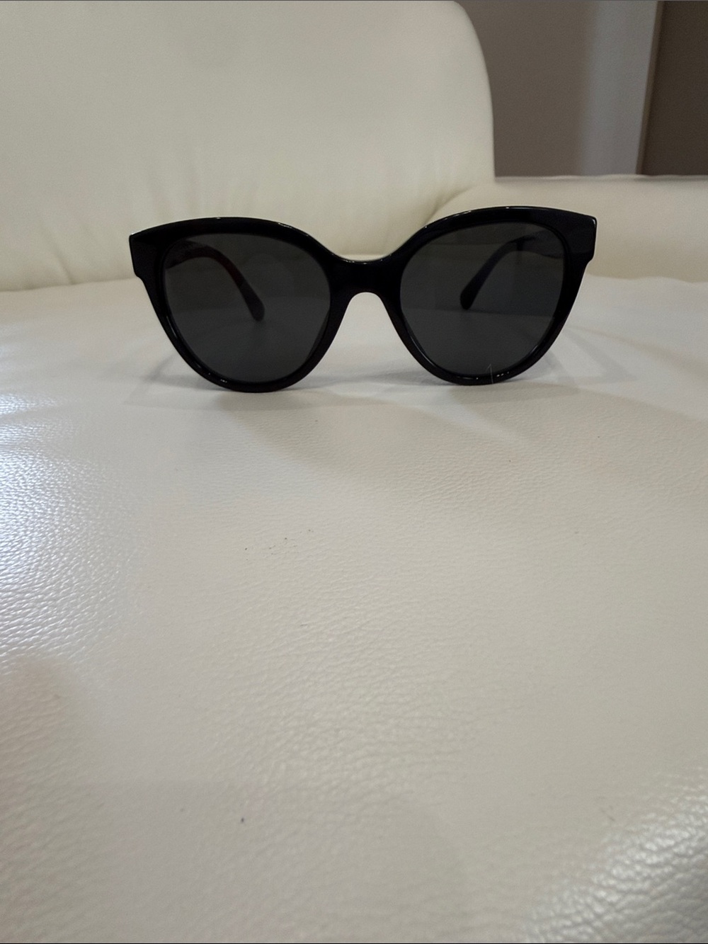 Chanel Butterfly sunglasses - Picture 5 of 7